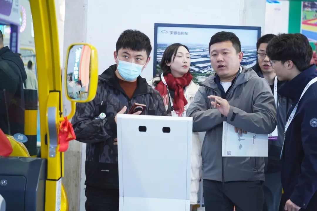 智驾赋能文旅·绿色领航未来 | 宇通观光车闪耀第41届CAAPA博览会